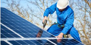 Installation Maintenance Panneaux Solaires Photovoltaïques à Gimouille